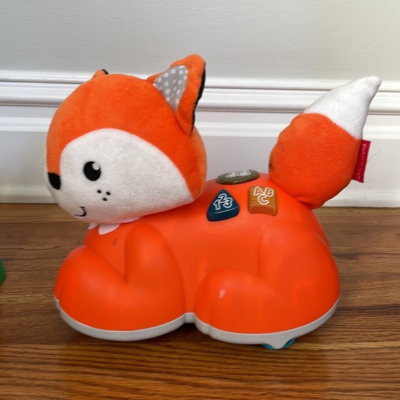 Baby Crawl with me Toy Fox - Picture 2 of 2